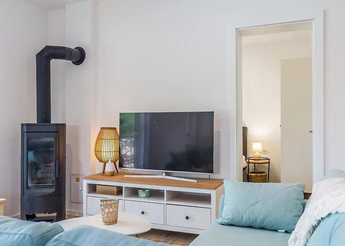 Sea Rose Apartment *